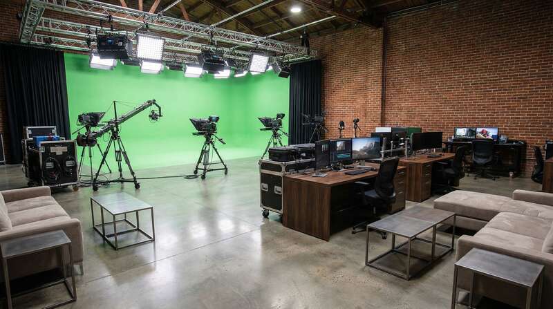 17c一起草创作中心